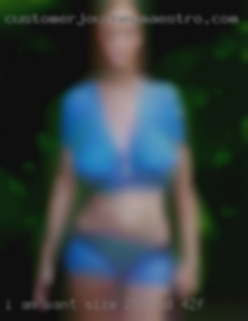 I am want size 20 and 42f breasts in Fayetteville.