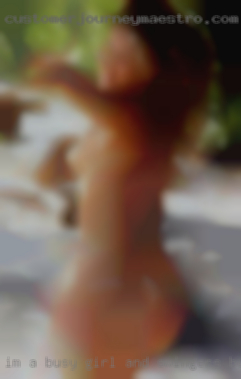 I'm a busy girl and swingers bump into things near Louisville!